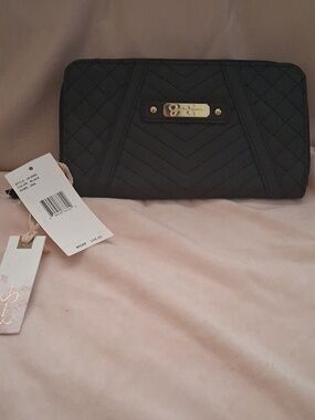 NWT Jessica Simpson Black Jina Quilted Continental Wallet Gold Hardware